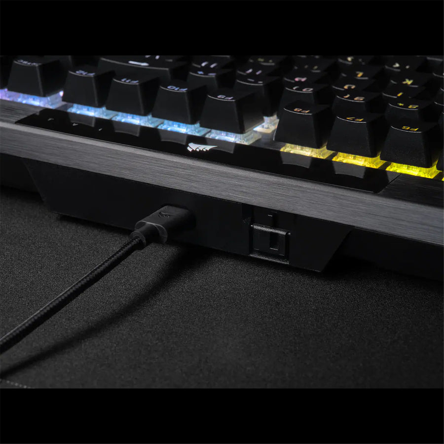CORSAIR K70 RGB PRO MECHANICAL GAMING KEYBOARD BACKLIT RGB LED CHERRY MX SPEED SILVER BLACK BLACK PBT KEYCAPS