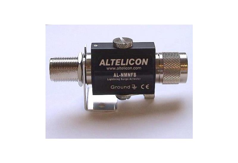 L-com LP-01 - N-Male to N-Female Bulkhead 0-3GHz 90V Lightning Protector