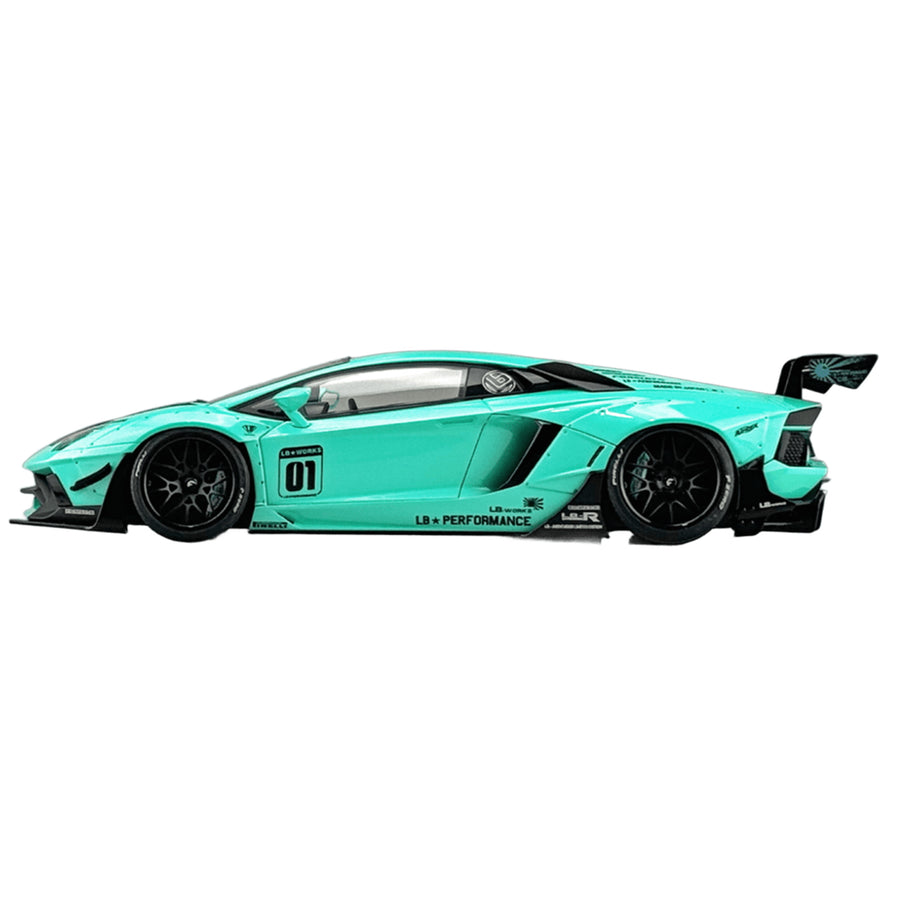 Aoshima 3-5995 - AOSHIMA 1/24 LB-WORKS LAMBO AVENTADOR VER.2