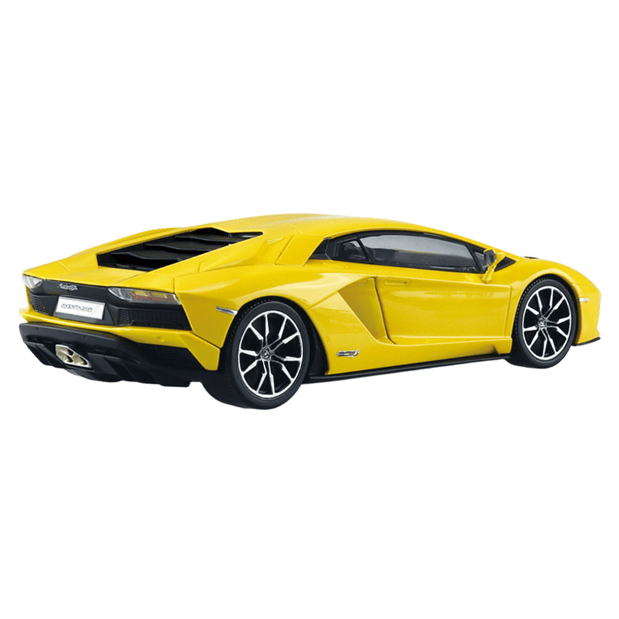 Aoshima 3-6815 - AOSHIMA 1/32 LAMBO AVENTADOR S (PEARL YELLOW)