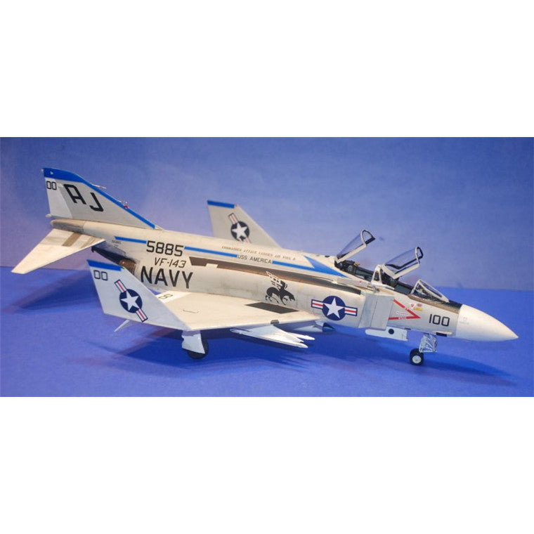 Academy 9-12305 - ACADEMY 1/48 F-4J "VF-84 JOLLY ROGERS"