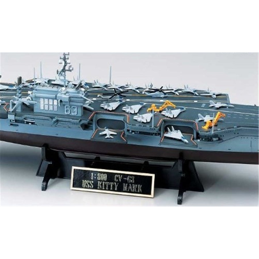 Academy 9-14210 - ACADEMY 1/800 USS CVN-63 KITTY HAWK