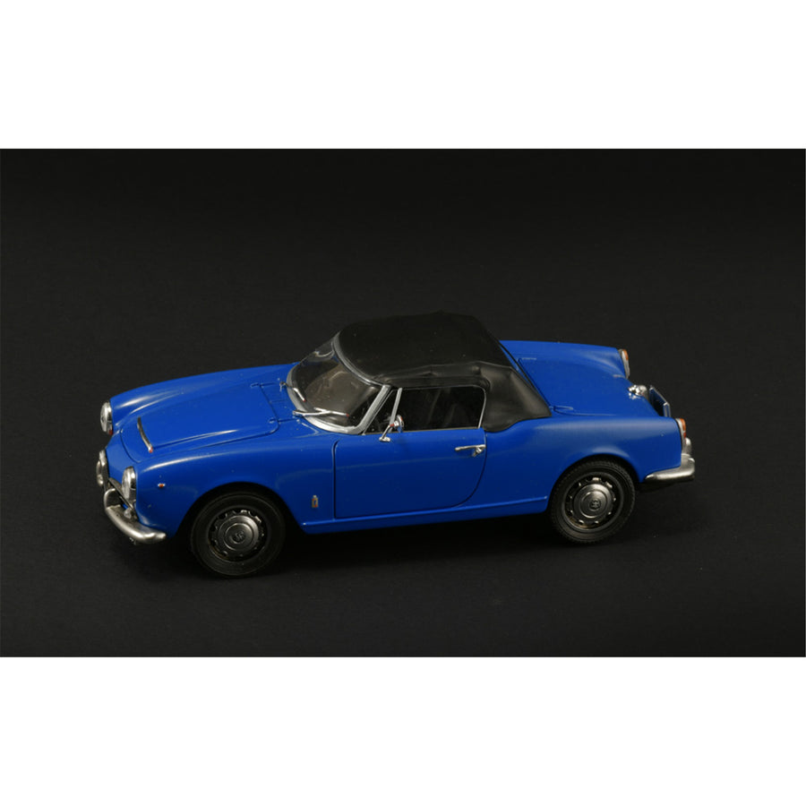 Italeri 1-3668 - ITALERI 1/24 ALFA ROMEO GIULA SPIDER