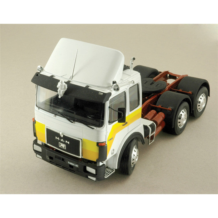 ITALERI 1/24 MAN 26.321 FORMEL SIX