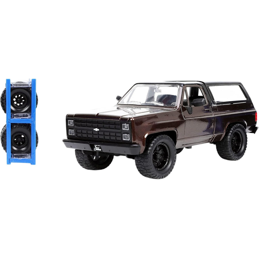 Jada JA33017 - JADA 1/24 CHEVY BLAZER MIT GEPÄCKTRÄGER