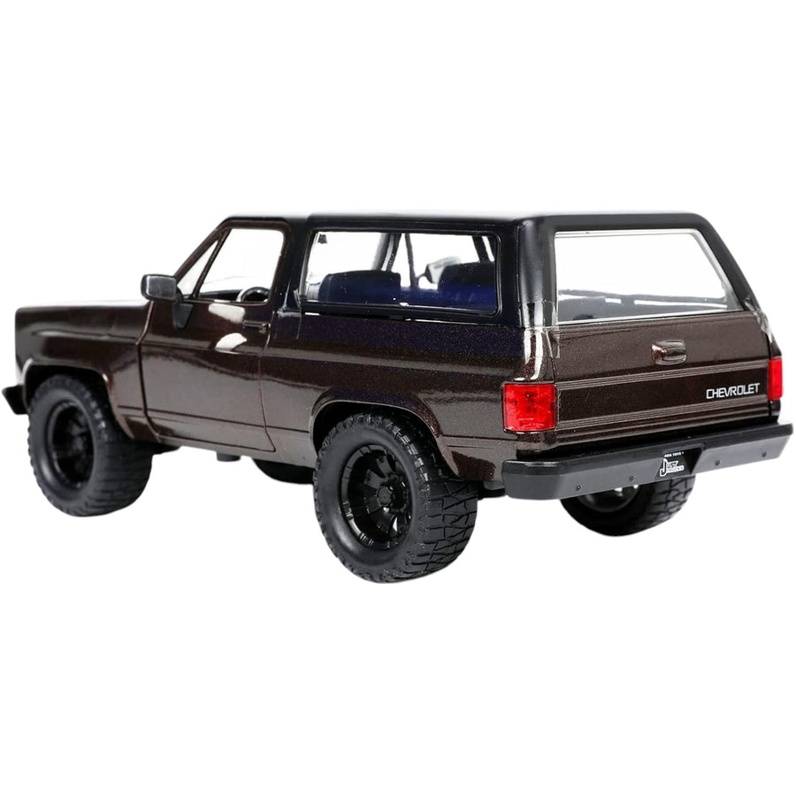 Jada JA33017 - JADA 1/24 CHEVY BLAZER MIT GEPÄCKTRÄGER