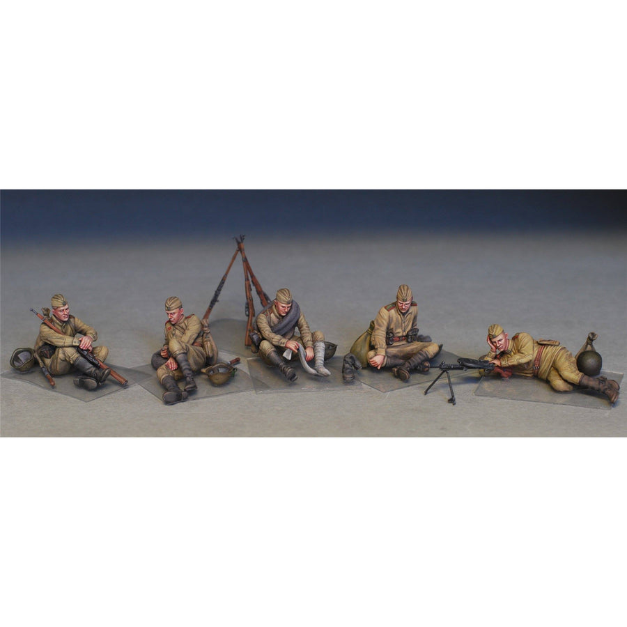 Miniart 2-35233 - MINIART 1/35 SOVIET INFANTRY TAKING A BREAK