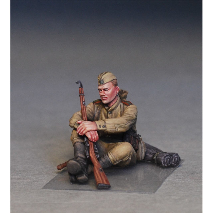Miniart 2-35233 - MINIART 1/35 SOVIET INFANTRY TAKING A BREAK