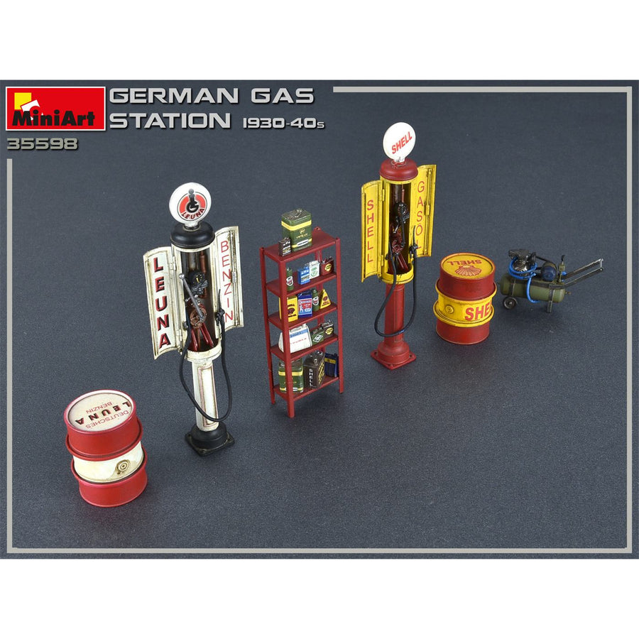 Miniart 2-35598 - MINIART 1/35 GERMAN GAS STATION 30/40's