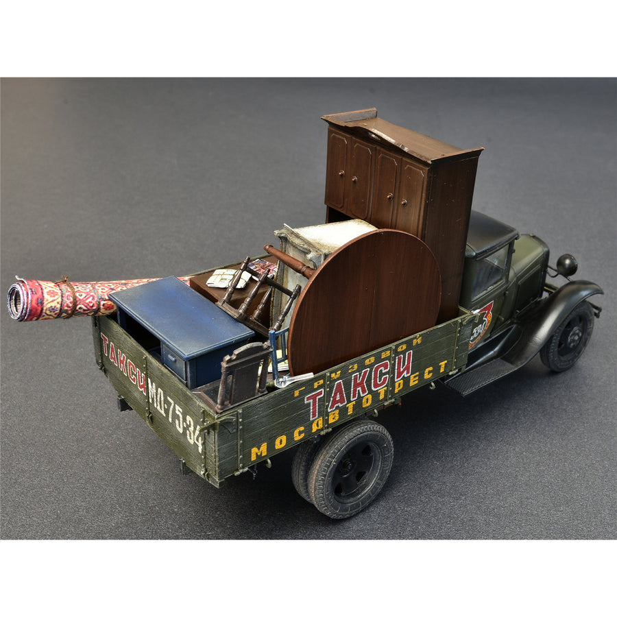 Miniart 2-38013 - MINIART 1/35 SOVIET 1.5TON TRUCK AA "POLUTORKA"