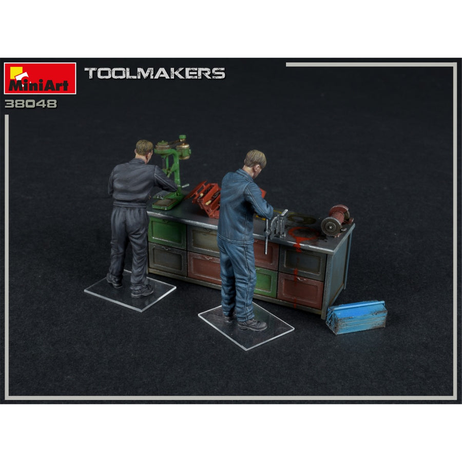 Miniart 2-38048 - MINIART 1/35 TOOLMAKERS