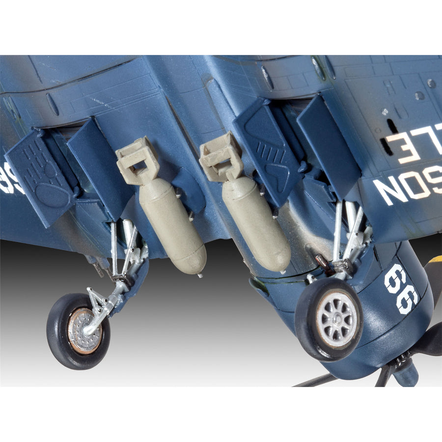 Revell RV03955 - REVELL 1/72 F4U-4 CORSAIR