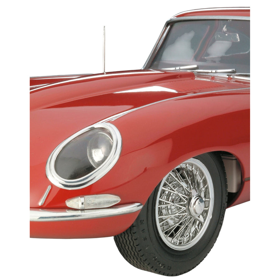 Revell RV07717 - REVELL 1/8 E-TYPE JAGUAR