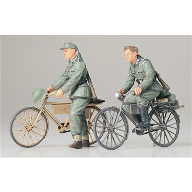 Tamiya 35240 - TAMIYA 1/35 GERMANS W/BICYCLES