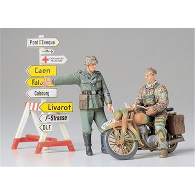 Tamiya 35241 - TAMIYA 1/35 GERM ORDERLY M/CYC