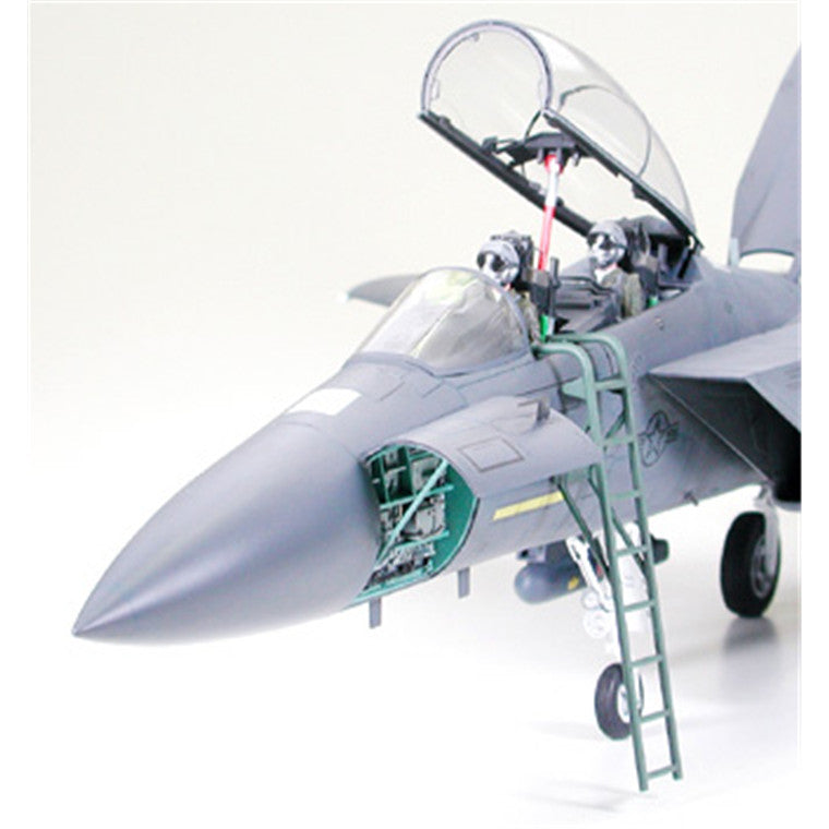 Tamiya 60312 - TAMIYA 1/32 F-15E STRIKE EAGLE „BUNKER BUSTER“