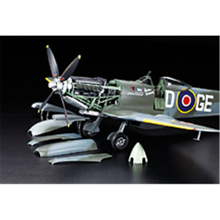 Tamiya 60321 - TAMIYA 1/32 SPITFIRE MK.XVIe