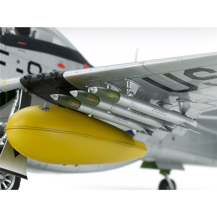 Tamiya 60328 - TAMIYA 1/32 F-51D MUSTANG KOREAN WAR