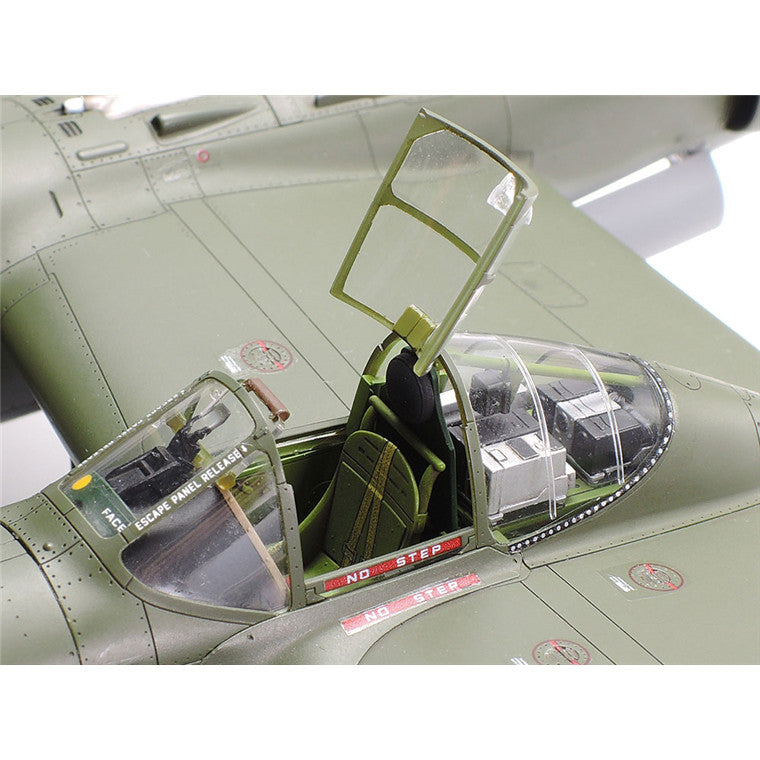 Tamiya 61120 - TAMIYA 1/48 P-38 F/G LIGHTNING