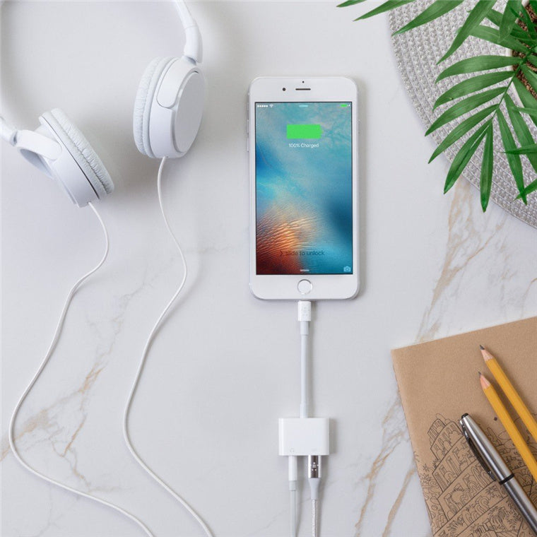 Belkin Lightning to 3.5 mm Audio + Charge RockStar Adapter MFi Certified, Enables 3.5 mm Aux Headphones and Lightning Charger Input at the Same Time! Made for iPhones