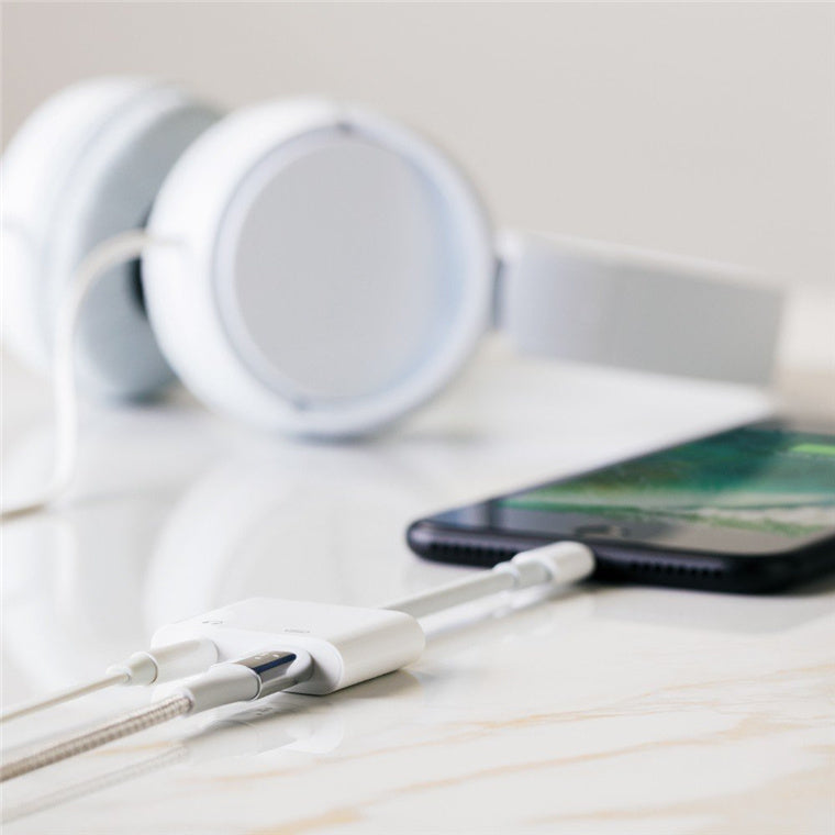 Belkin Lightning to 3.5 mm Audio + Charge RockStar Adapter MFi Certified, Enables 3.5 mm Aux Headphones and Lightning Charger Input at the Same Time! Made for iPhones