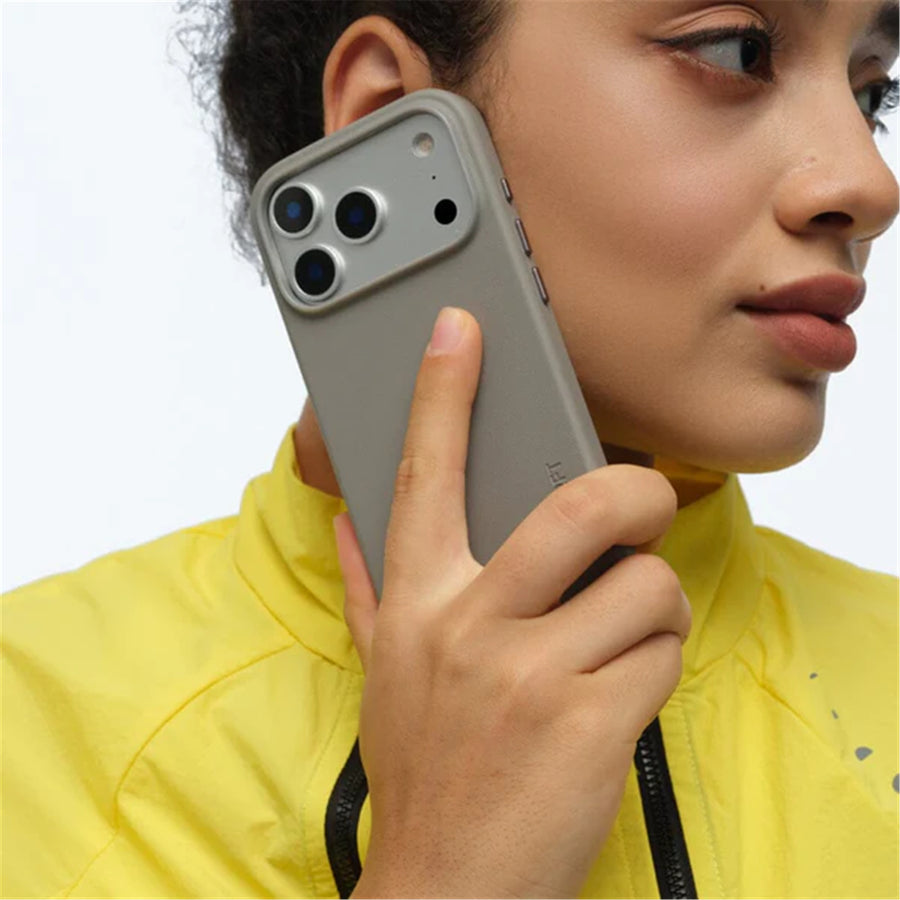 MOFT  iPhone 17 Pro Snap Phone Case - MagSafe Compatible - Taupe