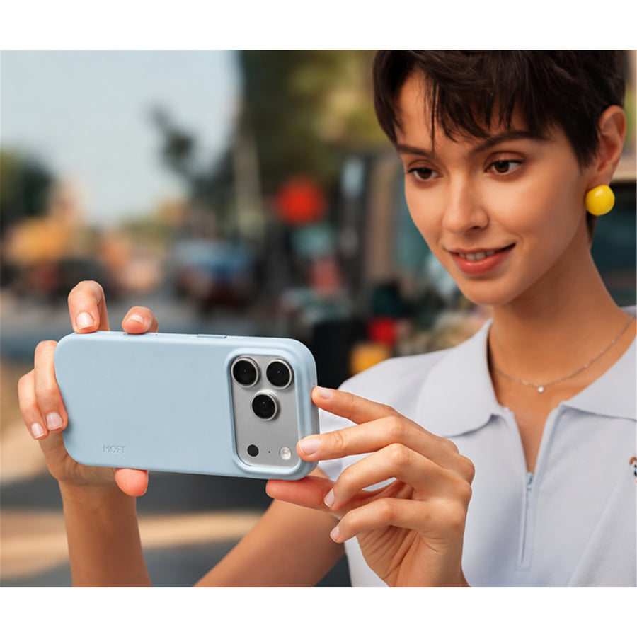 MOFT  iPhone 17 Pro Snap Phone Case - MagSafe Compatible - Soothing Mist