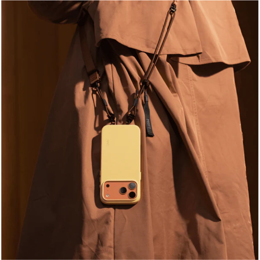 MOFT  iPhone 17 Pro Max Snap Phone Case - MagSafe Compatible - Wonder Yellow