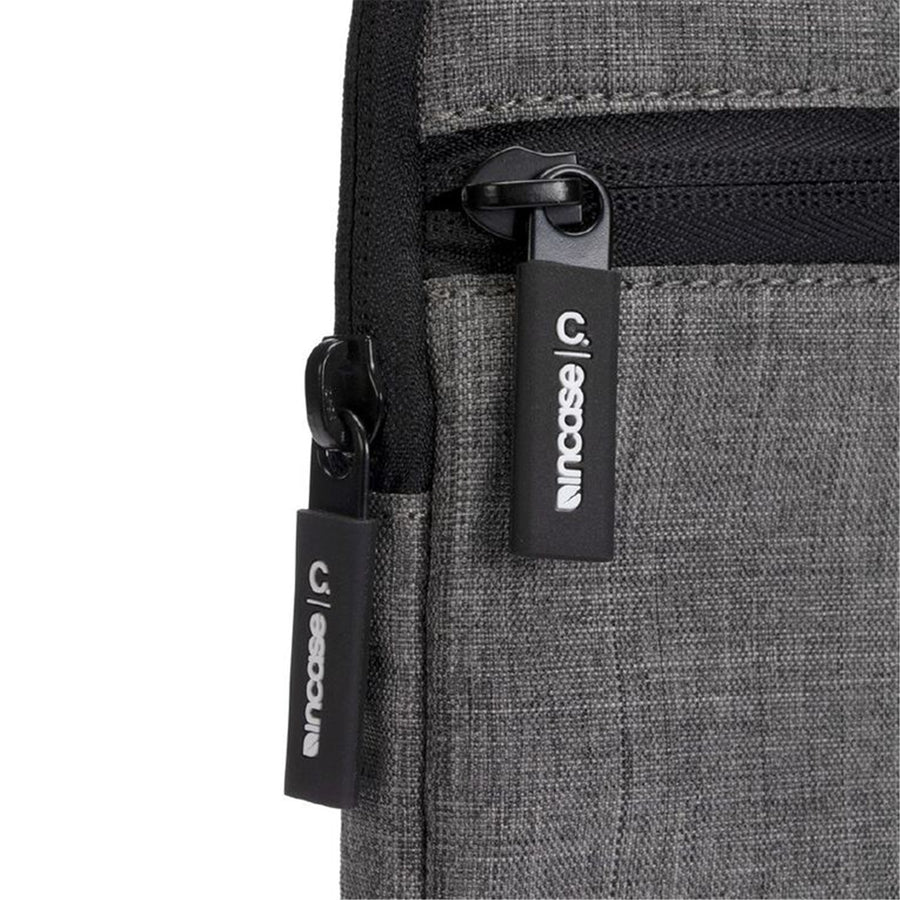 Incase Carry Zip   Laptop Brief Carry Bag for 13"-14" Notebook - Graphite