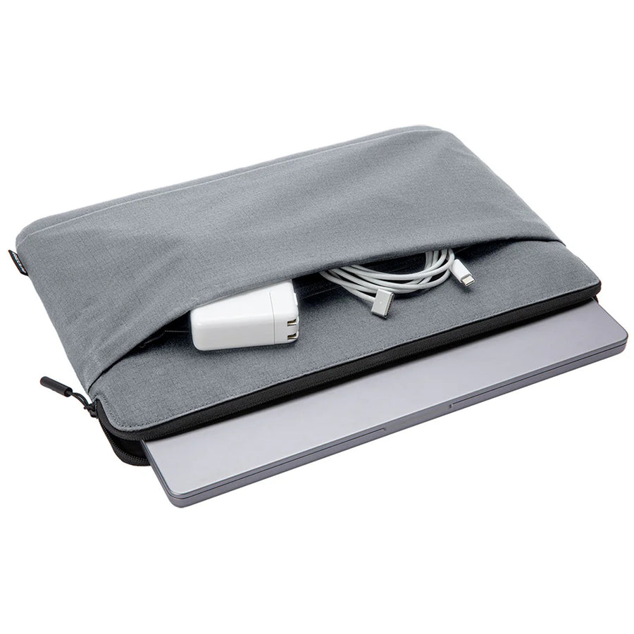 Incase Go Laptop Sleeve for 14" MacBook - Conte Grey