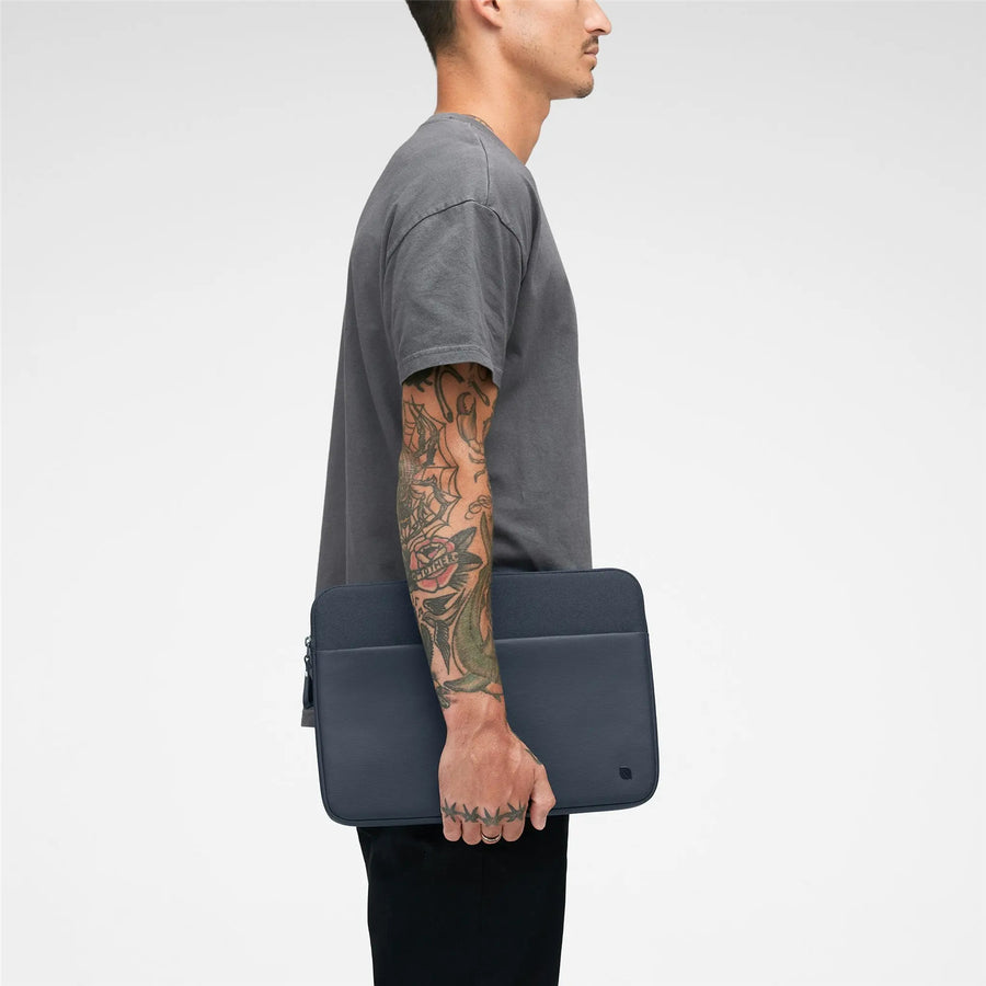 Incase A.R.C   Laptop Sleeve for 16" Notebook Macbook - Navy