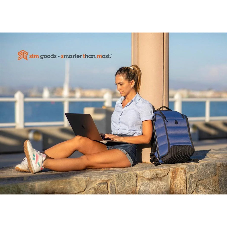 STM-111-333Q-02 - STM Dux Backpack 30L 17" - Blue