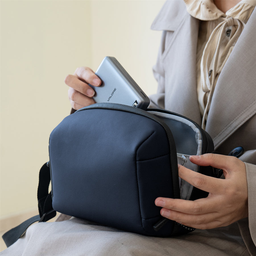 Valore   with detachable shoulder strap 365 Sling Organizer