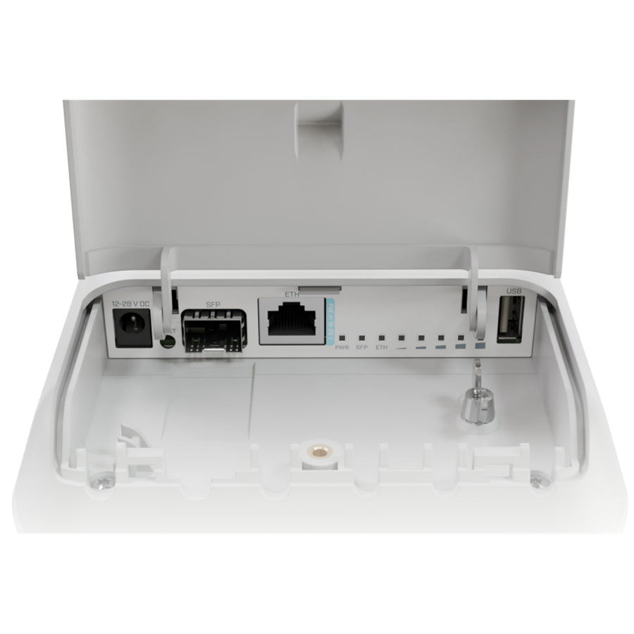 L22UGS-5HaxD2HaxD-15S - MikroTik mANTBox ax 15s Outdoor 802.11ax Wi-Fi 6 dual-band radio with Built in 15dBi Sector Antenna