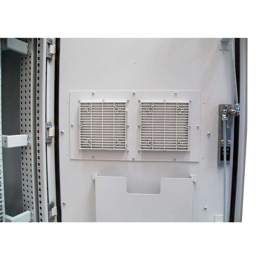 DYNAMIX 18RU Outdoor FreeStanding Cabinet. (800x800x18U) IP45 Rated