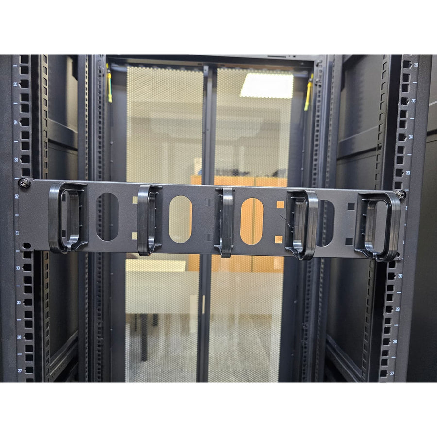 RackPower CM027 - 2HE Kabelmanager mit 5 Kunststoffringen