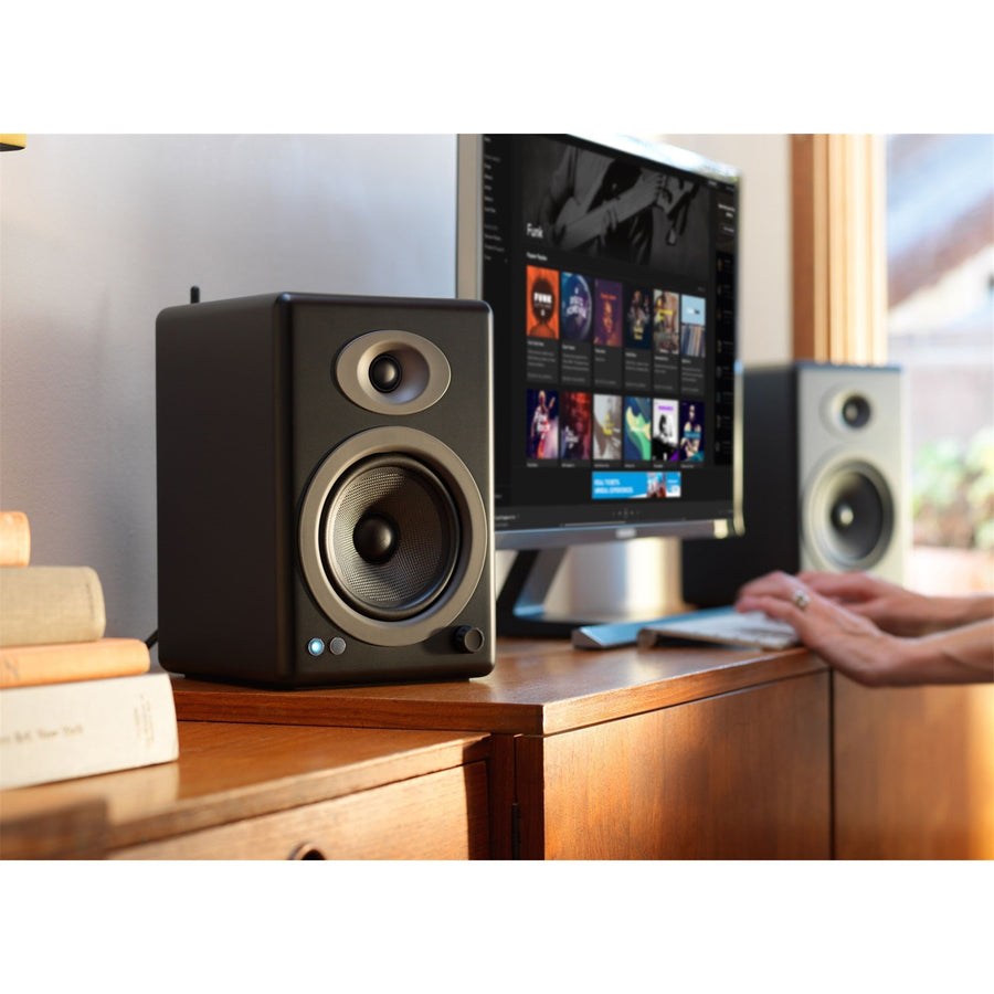 AUDIOENGINE 819955230048