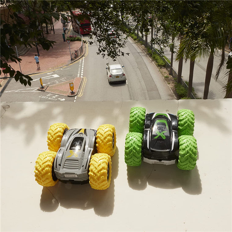 Silverlit EXOST 1:18 Green 360 Cross II (ASSD) , 2.4GHz, R/C, Powerful, Remote Control, Drive indoor and outdoor, Batteries are NOT included. For Ages 5+.