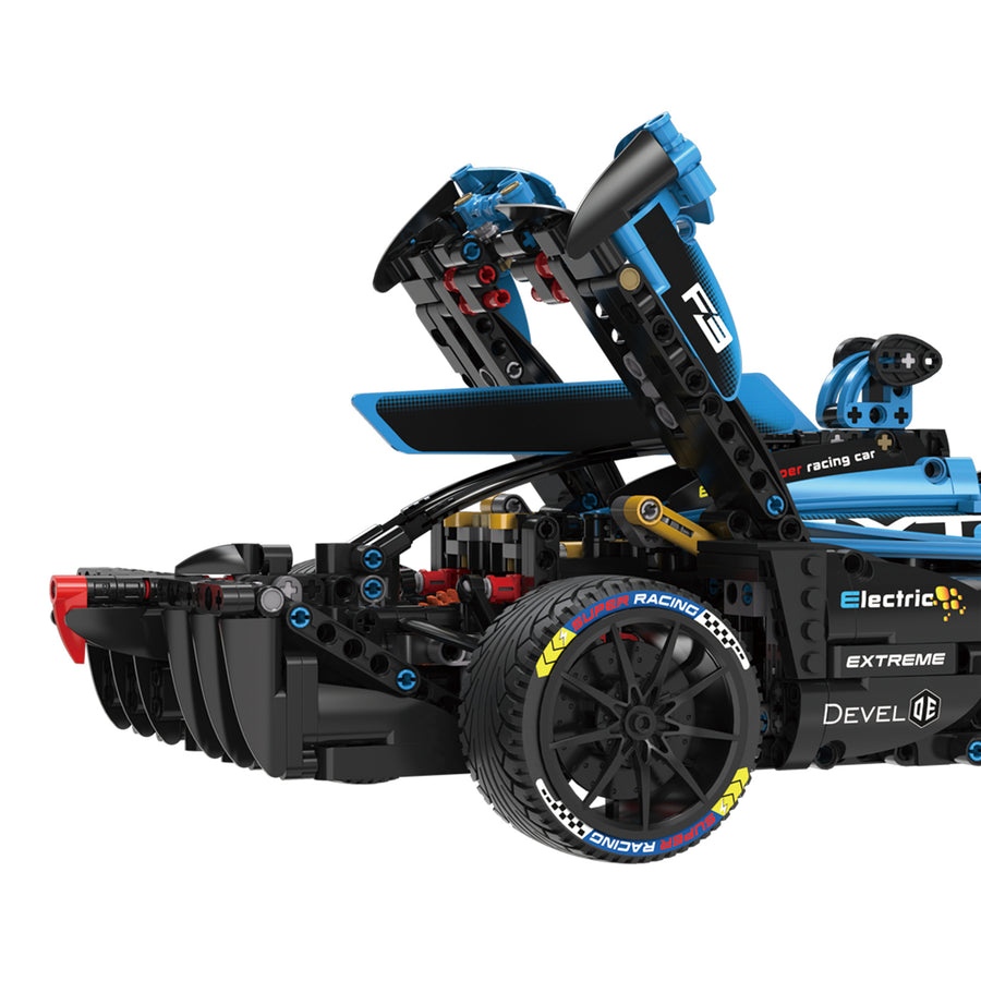 CaDA Brick Model Formula E F1 Car 1:8, 1667Pcs For Ages 8+!
