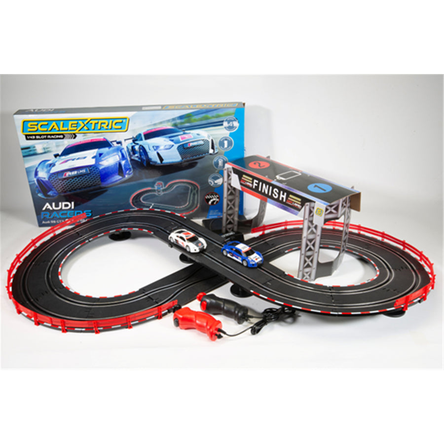 SCALEXTRIC Audi Racers Batteriebetriebenes Rennset 1:43 260cm, Für Alter 8+! Batterien NICHT enthalten