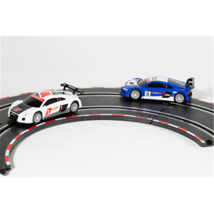 SCALEXTRIC Audi Racers Batteriebetriebenes Rennset 1:43 260cm, Für Alter 8+! Batterien NICHT enthalten