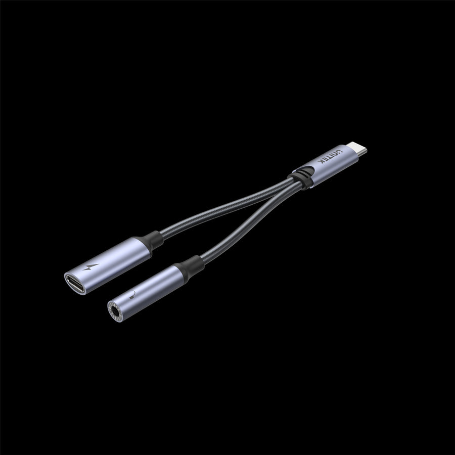 Unitek M205A 2-in-1 USB-C to 3.5mm Audio Jack & USB-C Charging Connector. Supports up to 60W FastCharging. Supports High-res Audio: DAC: 48KHz /16bit. Spilt your USB-C Port into 3.5mm Audio Jack & Charger.