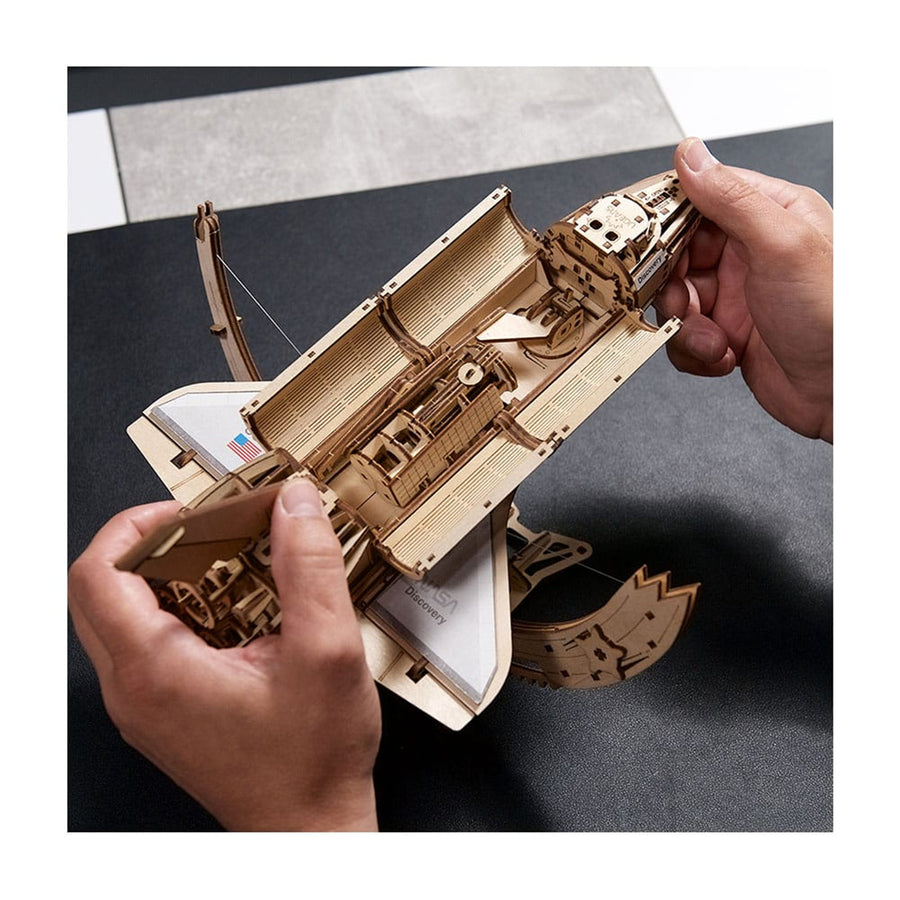 121942 - Ugears NASA Space Shuttle Discovery