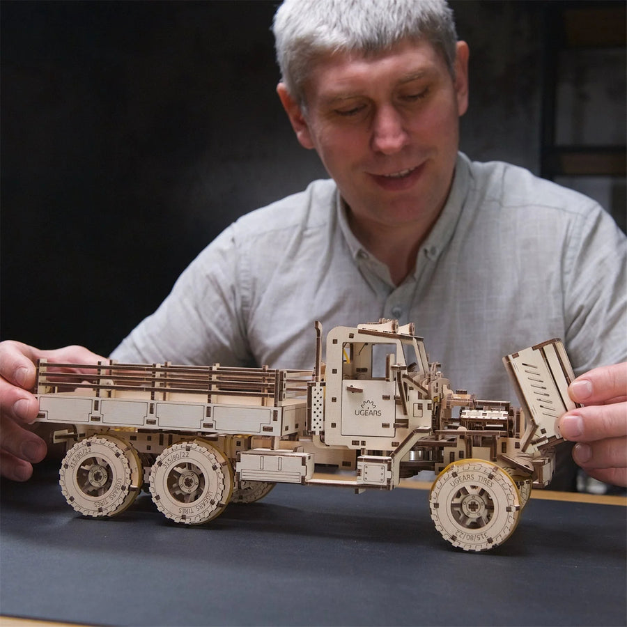 122208 - Ugears Cargo Truck