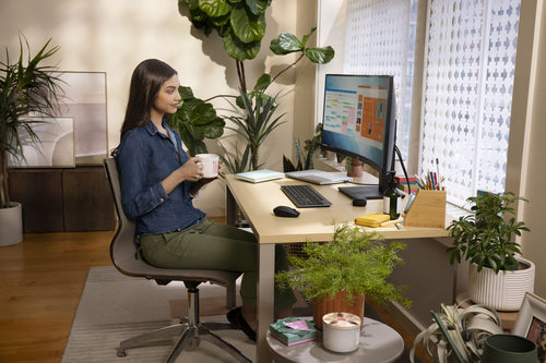 HP P34hc G4 34 inch WQHD USB-C Curved Monitor