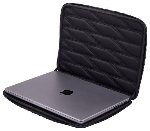 Thule Gauntlet Sleeve 5.0 for MacBook Pro 13"-14" & MacBook Air – Black