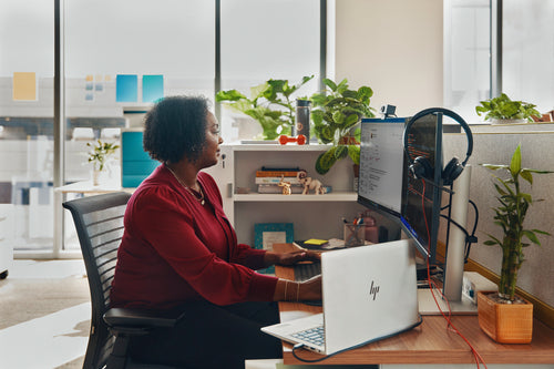 HP 8X221AA - Poly BW 3325 USB-C HS +3.5mmP +USB-C/A