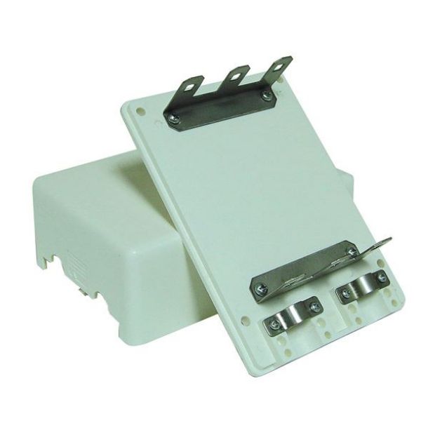 DYNAMIX DISB30 - 30 Pair Distribution Box (3 x 10 Position) Size: 150 x 104 x 56mm