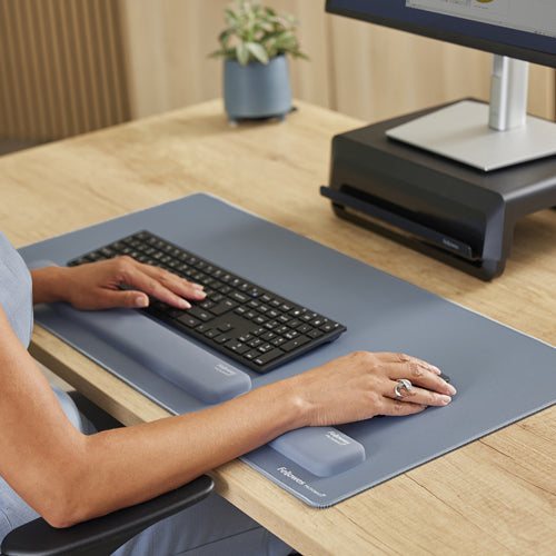 100142567 - Fellowes Breyta Palm Wrist Rest Marine